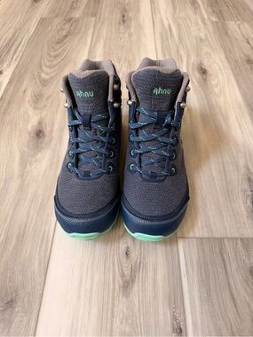 Ahnu by Teva Sugarpine Waterproof Vibram Hiking Boots Women’s 9 Gray Blue